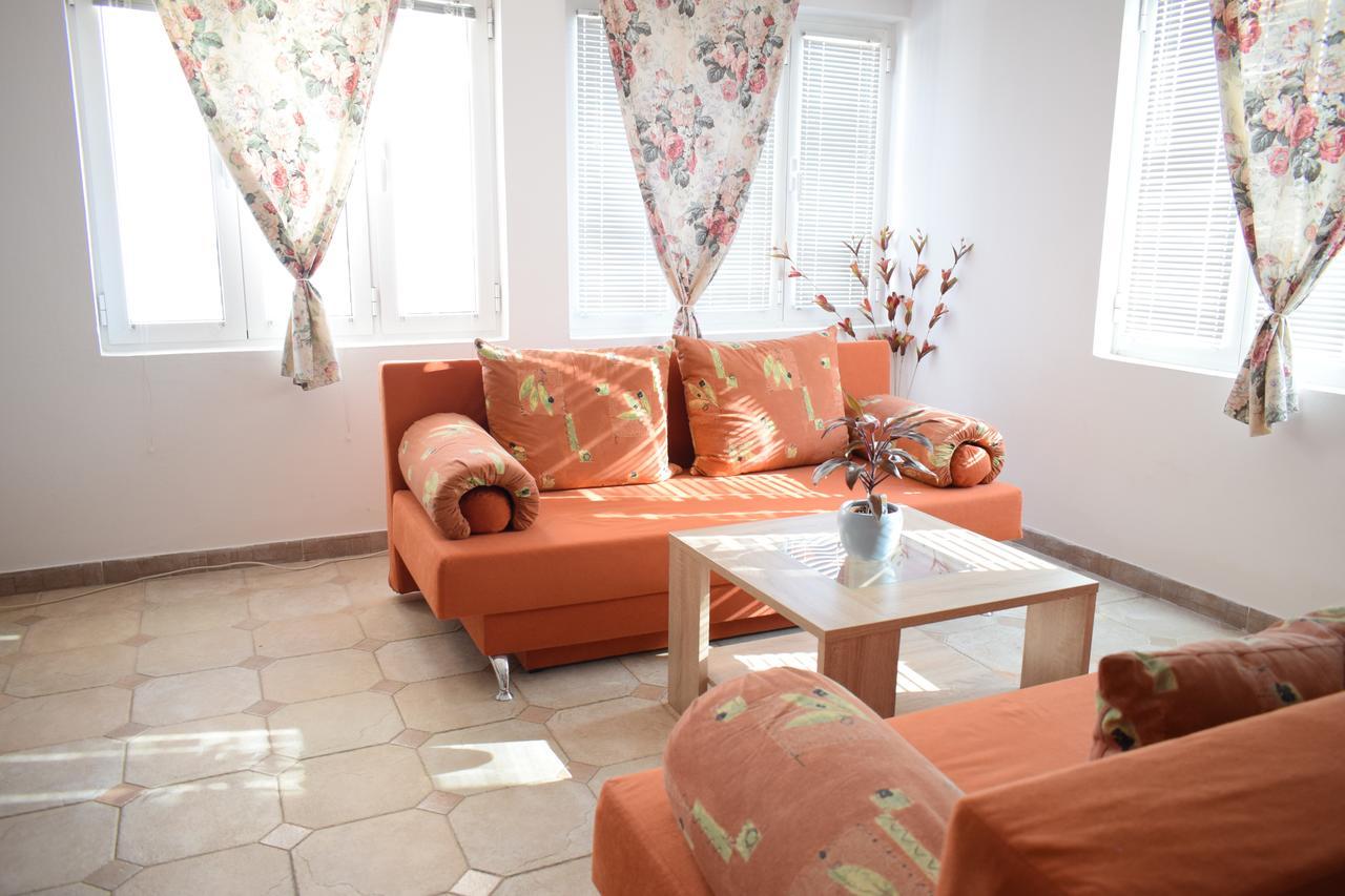 Villa Guci Ulcinj Exteriör bild