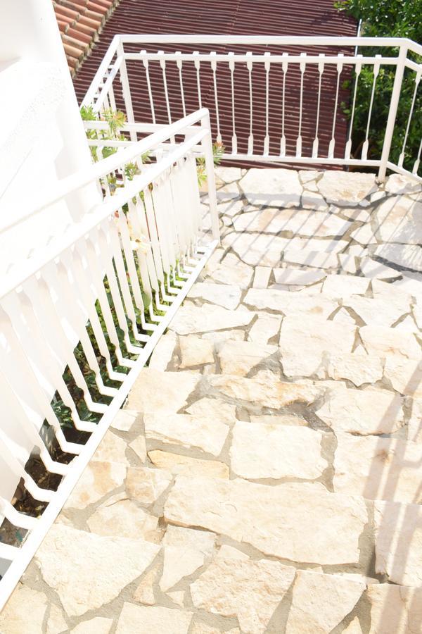 Villa Guci Ulcinj Exteriör bild